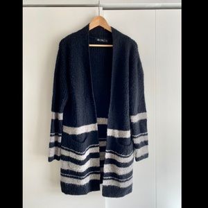 Lyla + Luxe long black and grey open sweater